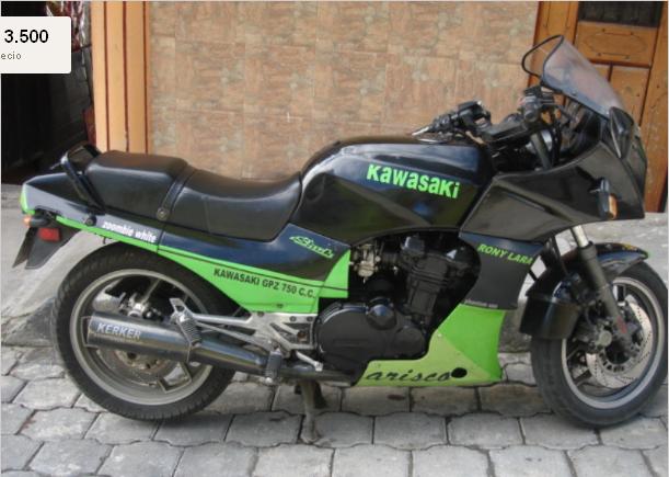 moto kawasaki quito